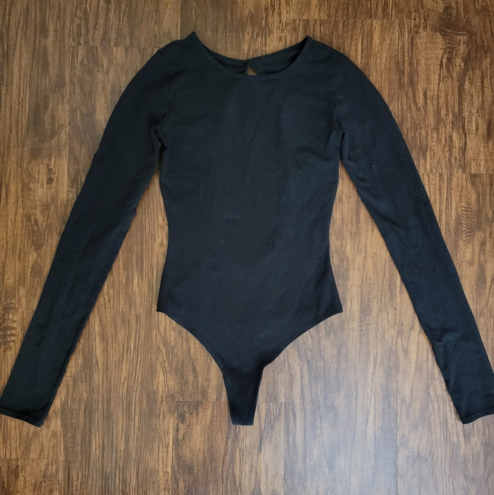 Aritzia Long Sleeve Open Back Bodysuit